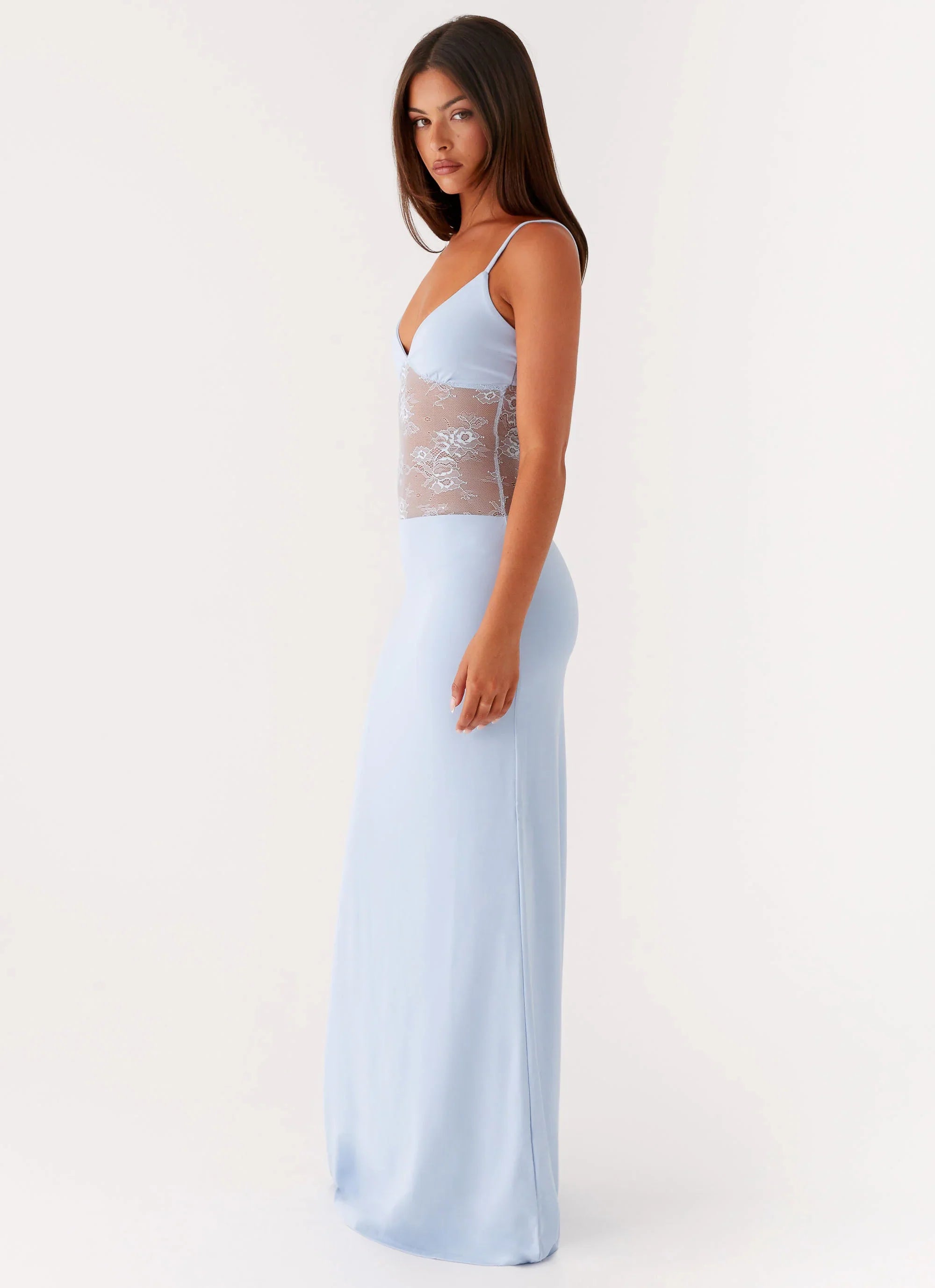 שמלת ליה — מקסי תחרה שקופה